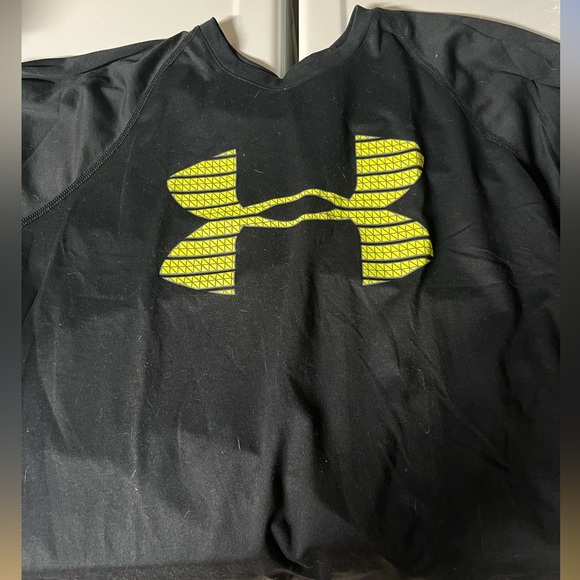 4/$20 ADIDAS boys multi-color/logo tshirts - Picture 5 of 5